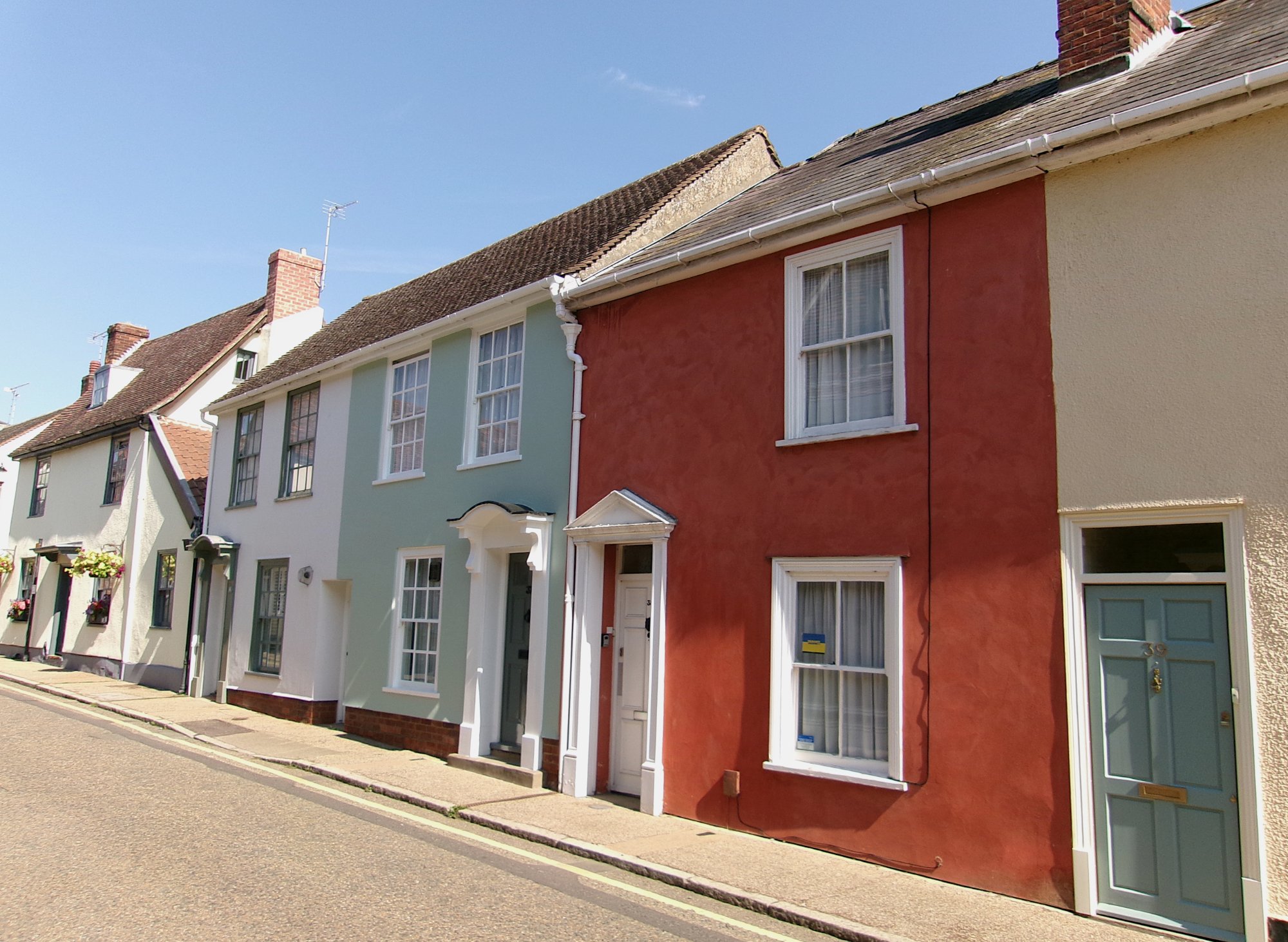 Solve Bury St Edmunds jigsaw puzzle online with 150 pieces