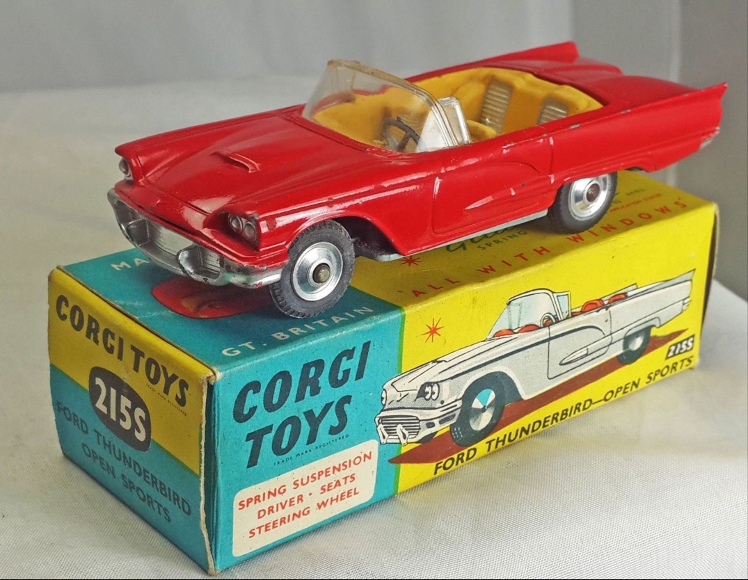CORGI TOYS 215S * FORD THUNDERBIRD OPEN SPORTS W/ DRIVER * RED * 1:43