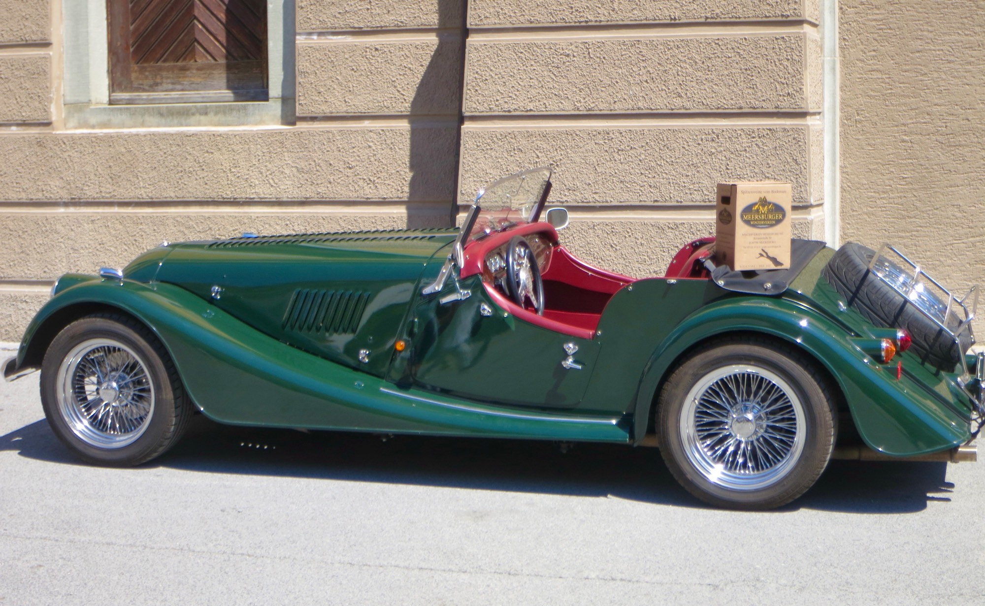 Puzzled Morgan Solve Morgan jigsaw puzzle online with 84 pieces