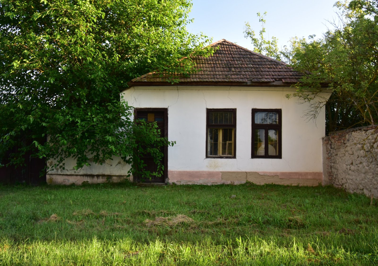 Solve Typicky Domček - Vidiecky na Slovensku. jigsaw puzzle online with ...