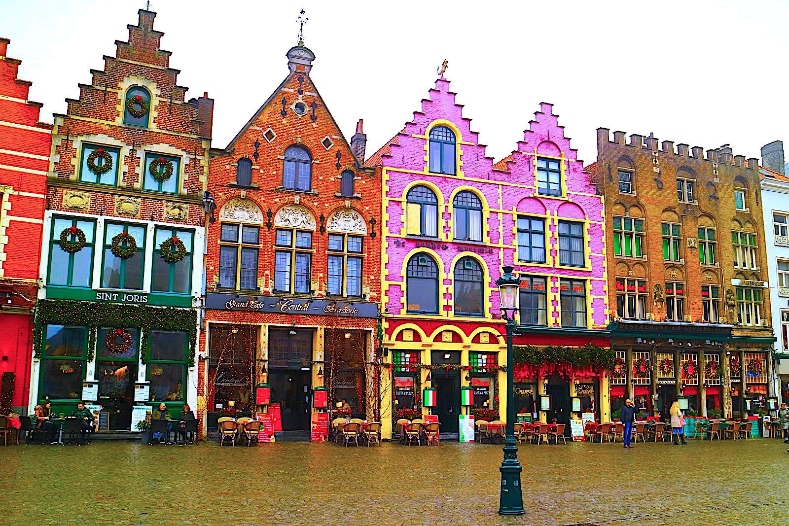 Биржа брюгге. Биржа в брюгге. Бельгия брюгге 18 век. Брюгге 15 век. Страховая палата в брюгге.