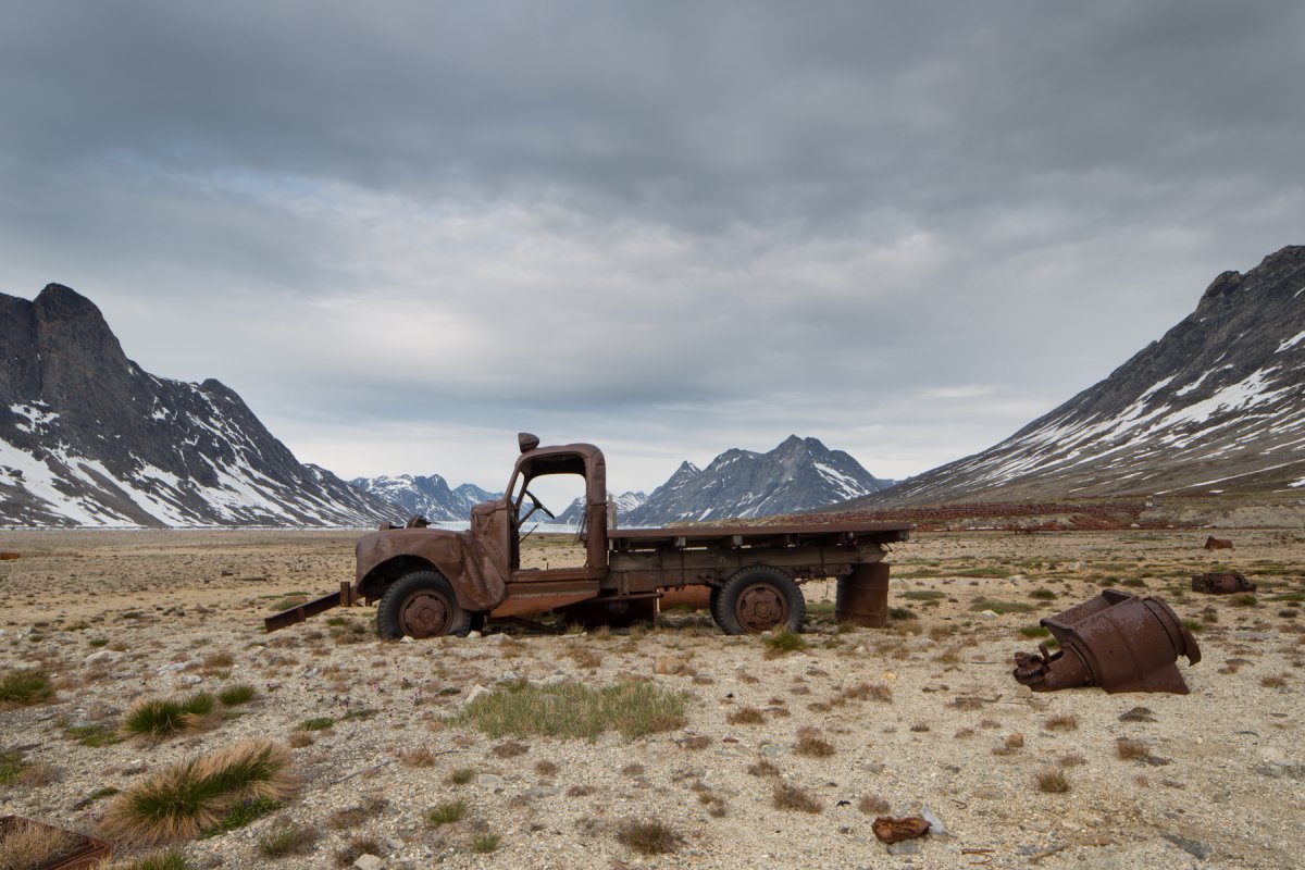 Solve There are heaps of WWII junk rusting in Greenland jigsaw puzzle