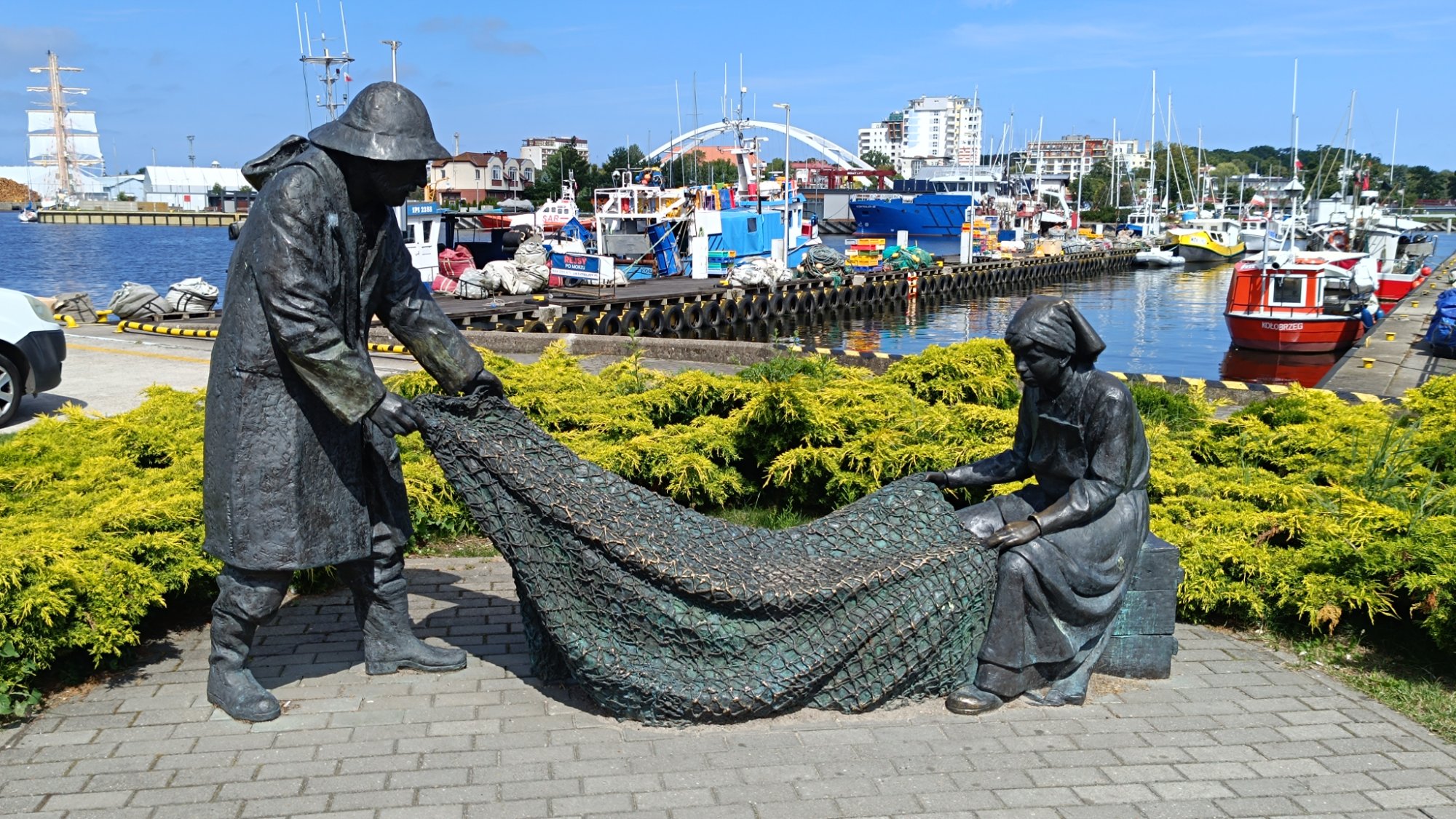Solve Kołobrzeg, Port rybacki (Fischereihafen) jigsaw puzzle online