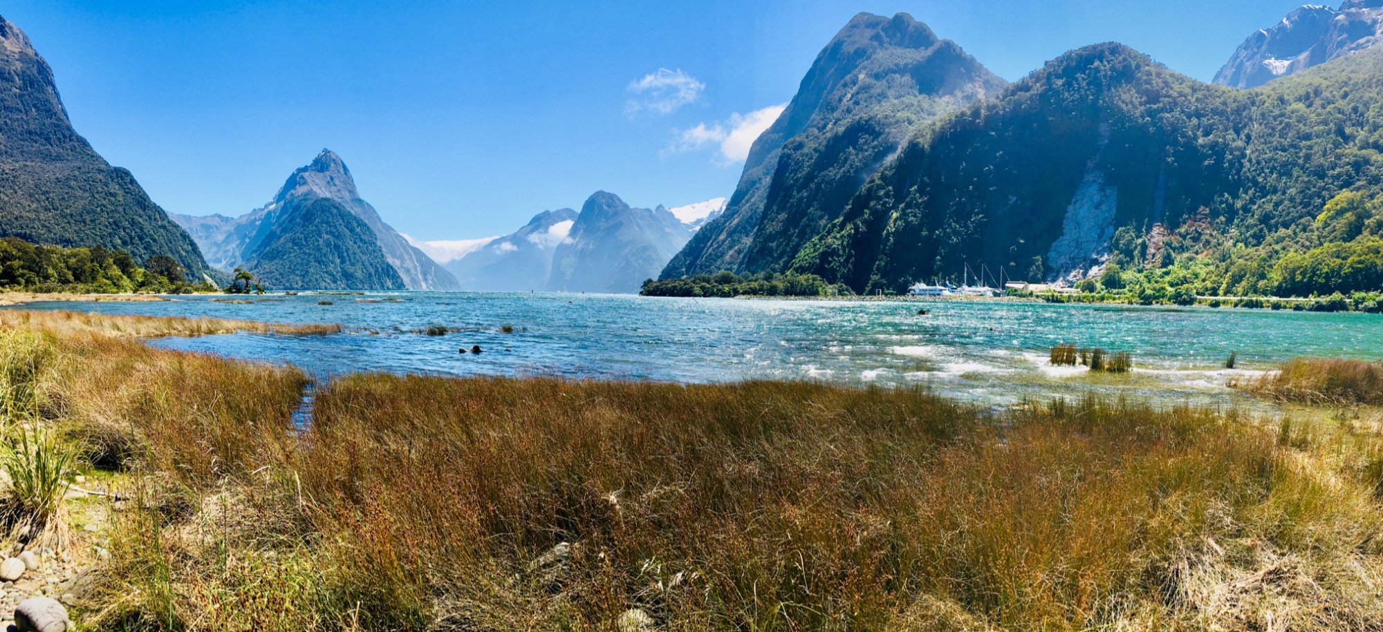 Solve NZ jigsaw puzzle online with 595 pieces