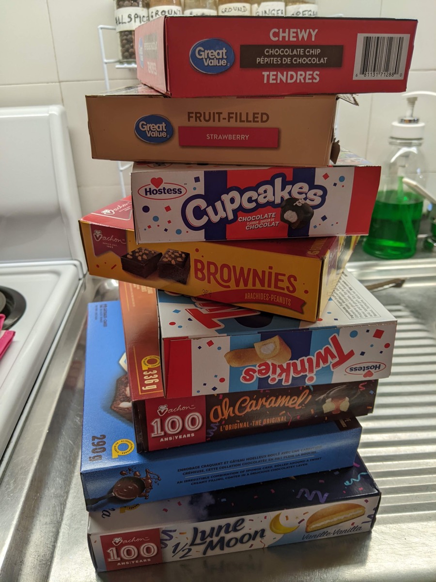 Solve Junk food life jigsaw puzzle online with 130 pieces