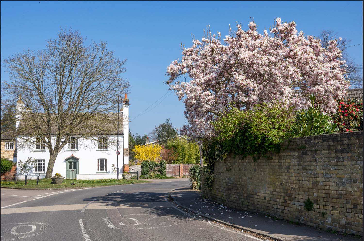 Solve Clifton. Bedfordshire. UK. jigsaw puzzle online with 96 pieces