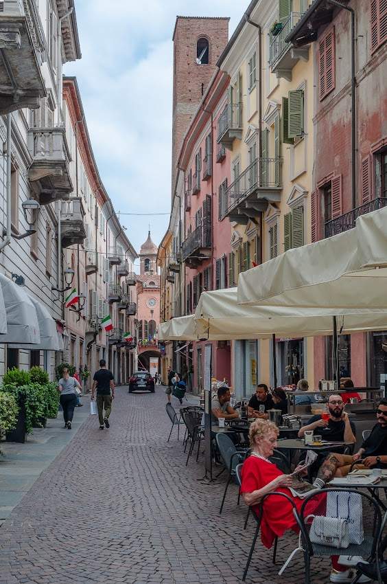 Solve Alba capital of the Langhe & Unesco's city of gastronomy jigsaw