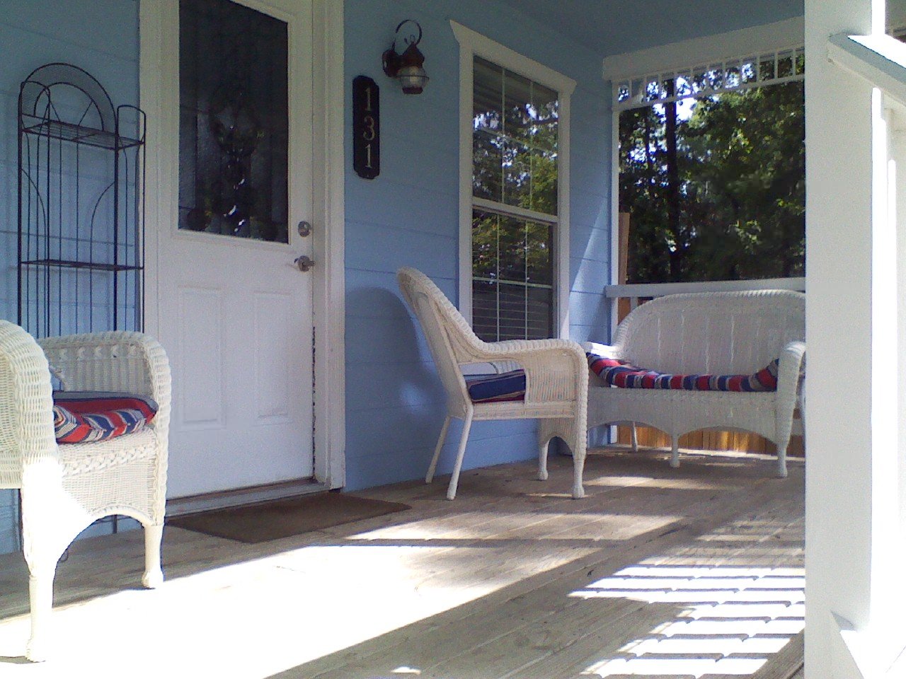 Solve Little House Front Porch jigsaw puzzle online with 300 pieces
