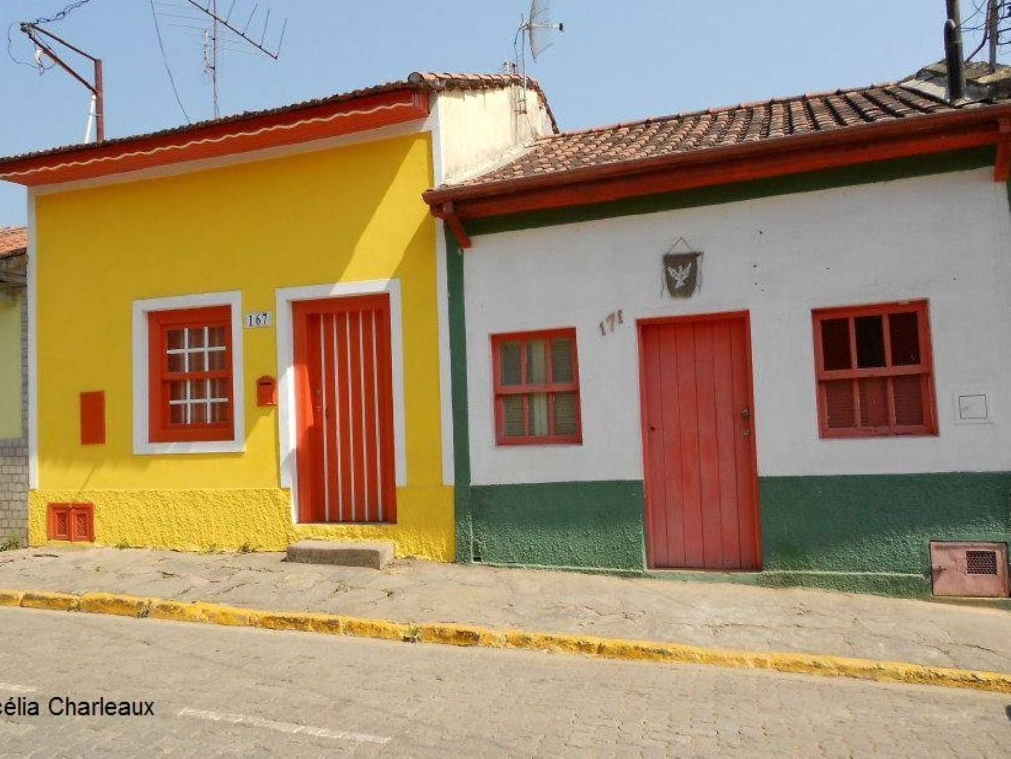 Solve Brasil jigsaw puzzle online with 192 pieces