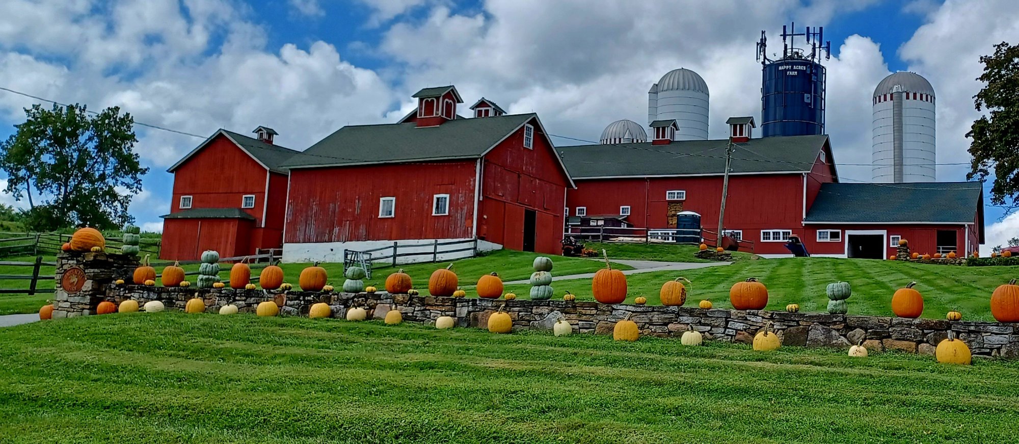 Solve Sherman CT Barns jigsaw puzzle online with 250 pieces