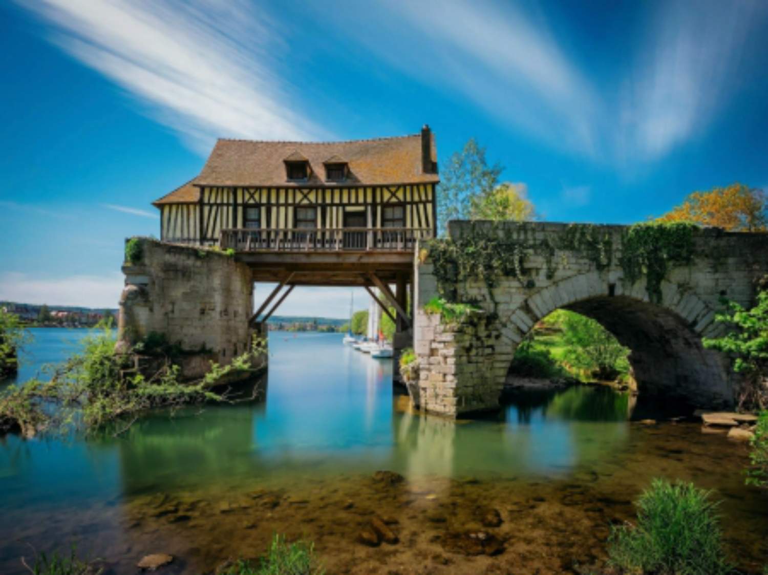 Solve The Old Mill (Le Vieux Moulin) Vernon, Normandy jigsaw puzzle online with 108 pieces