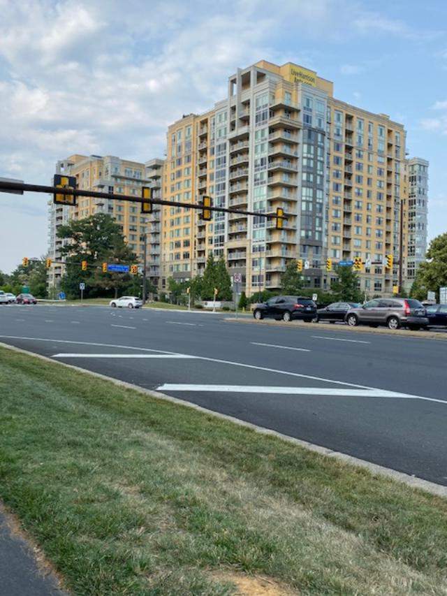 Solve Apartments 4 jigsaw puzzle online with 20 pieces