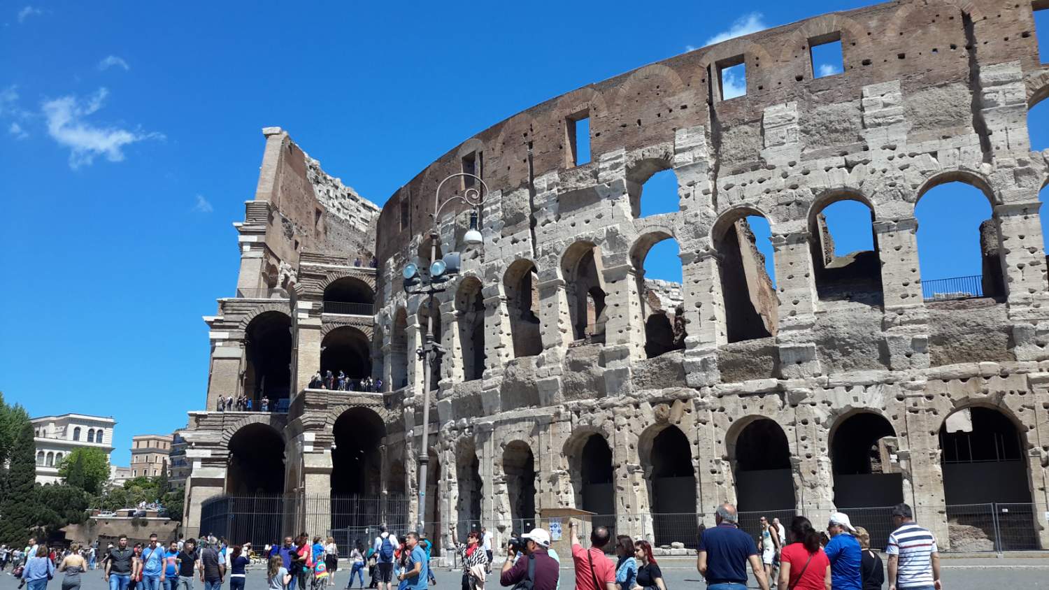Solve COLOSSEUM ROMA İTALYA 2016 da jigsaw puzzle online with 66 pieces