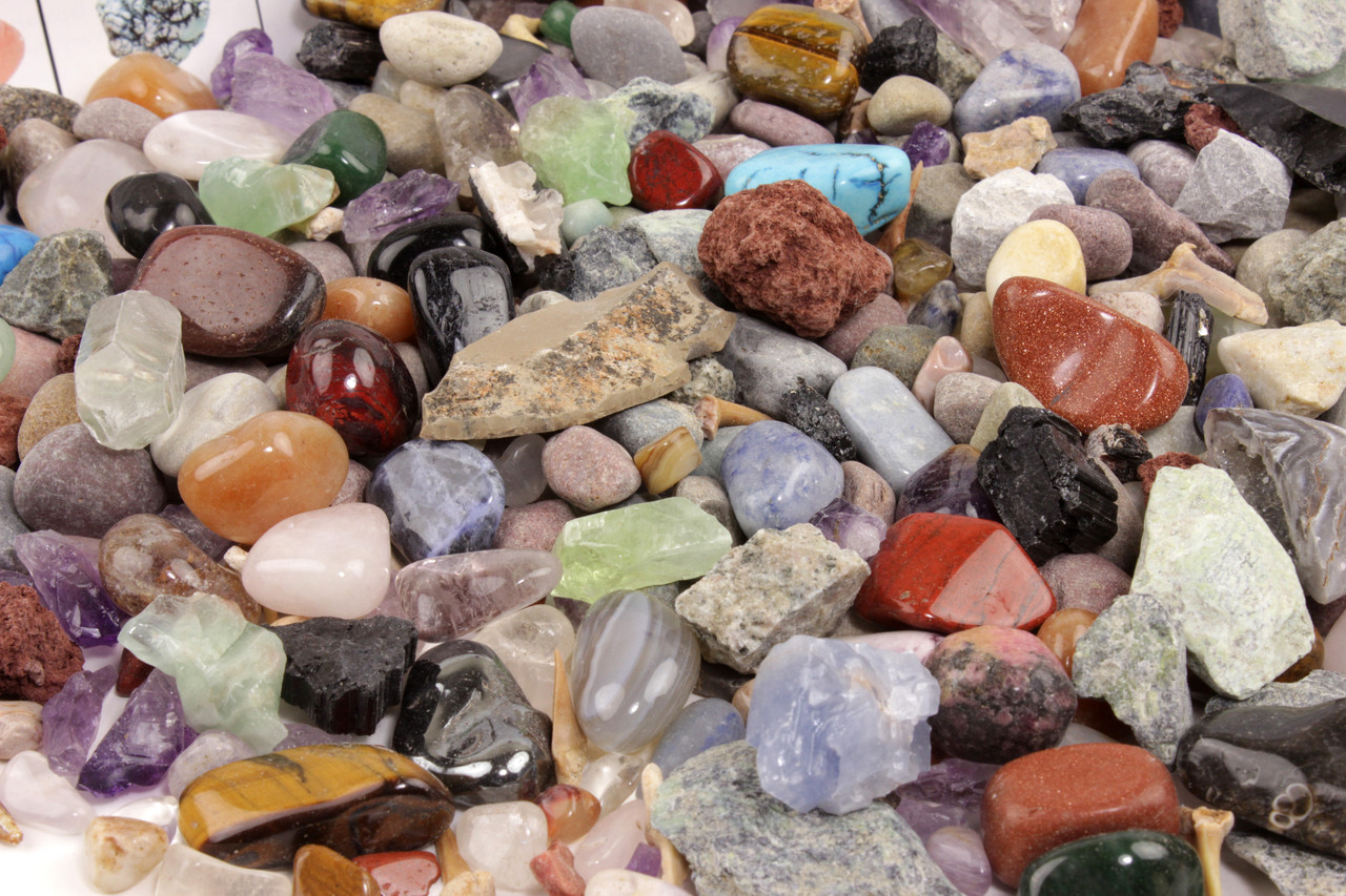 Solve Rocks and minerals!! jigsaw puzzle online with 294 pieces