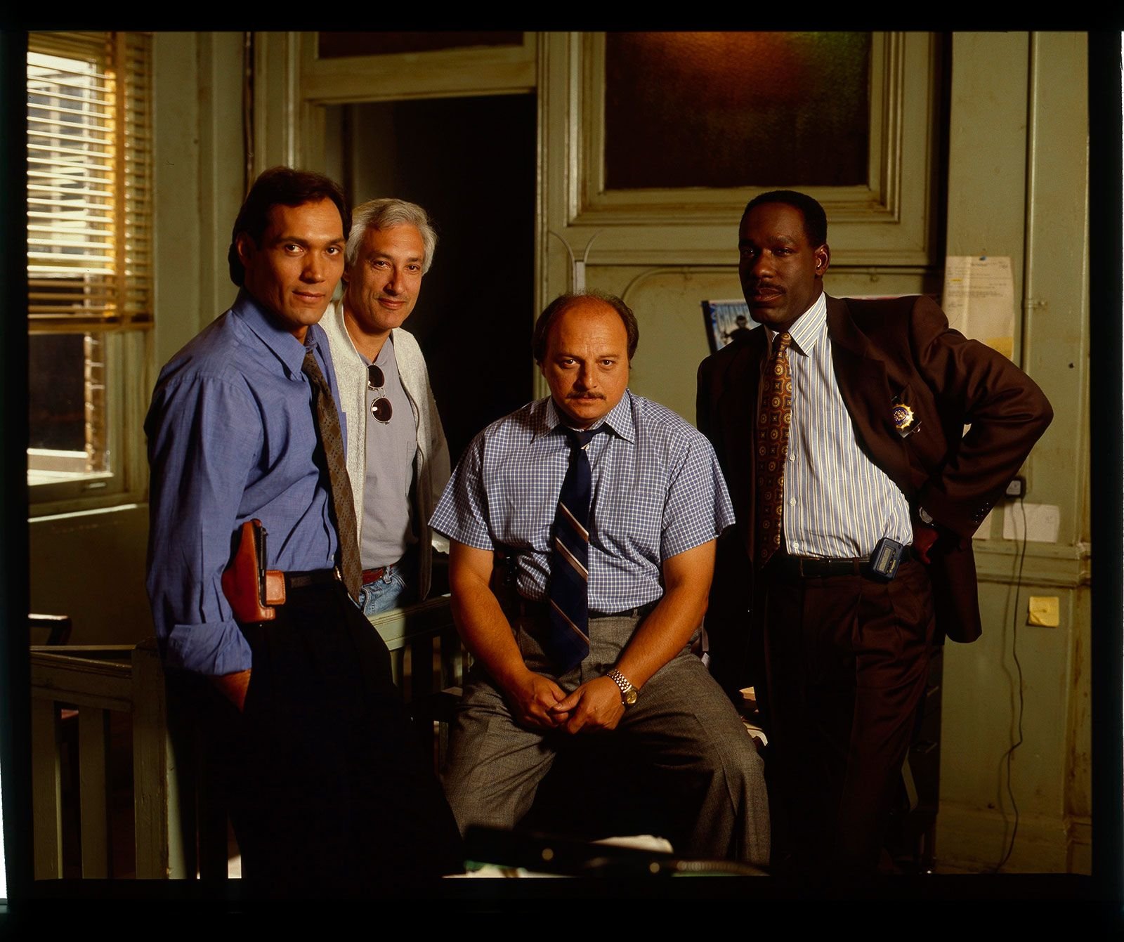 Solve NYPD Blue jigsaw puzzle online with 143 pieces