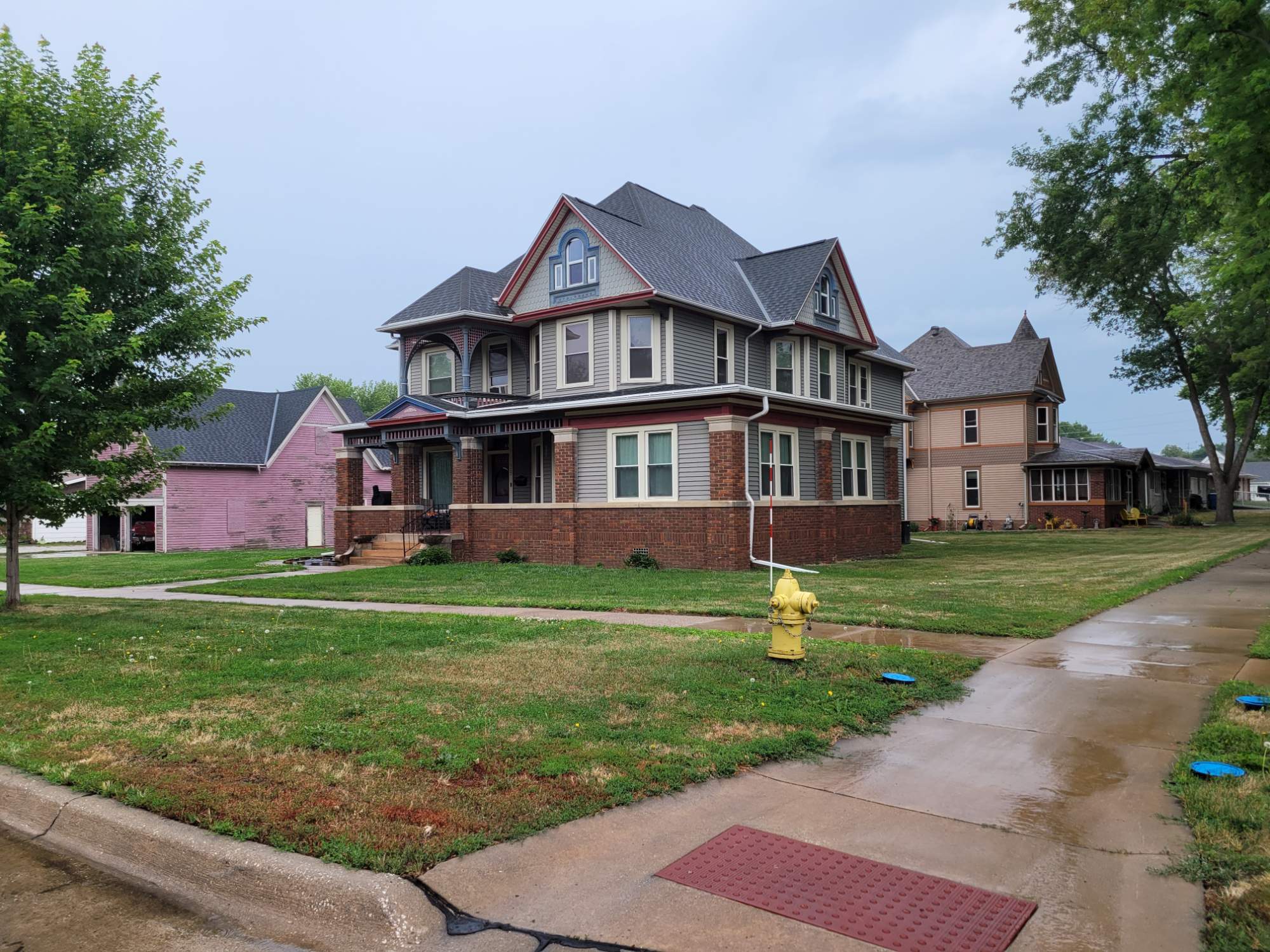 Solve House in LeMars, Iowa jigsaw puzzle online with 540 pieces