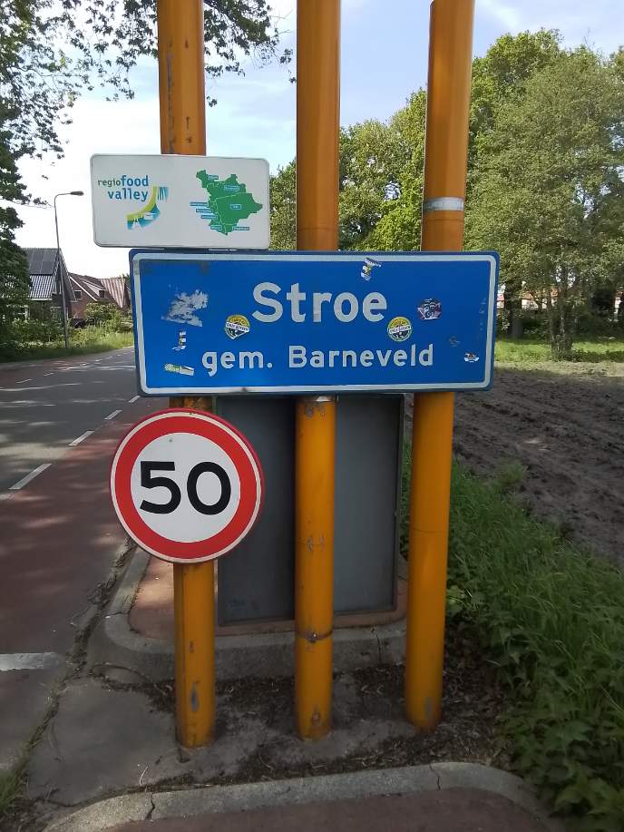 Solve Stroe Gelderland Netherlands jigsaw puzzle online with 12 pieces