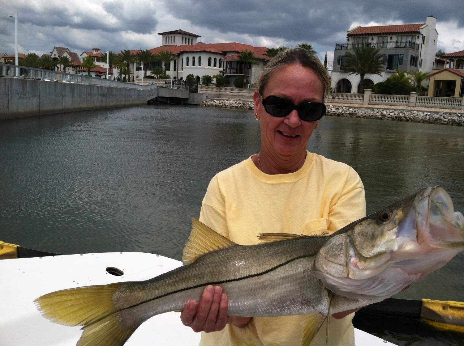Solve Catch/Release Snook, Tampa Bay, Florida jigsaw puzzle online with