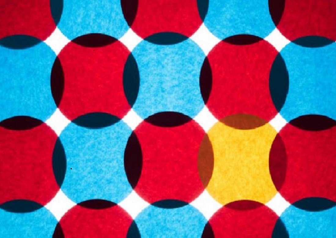 Solve "Interlocking" jigsaw puzzle online with 88 pieces