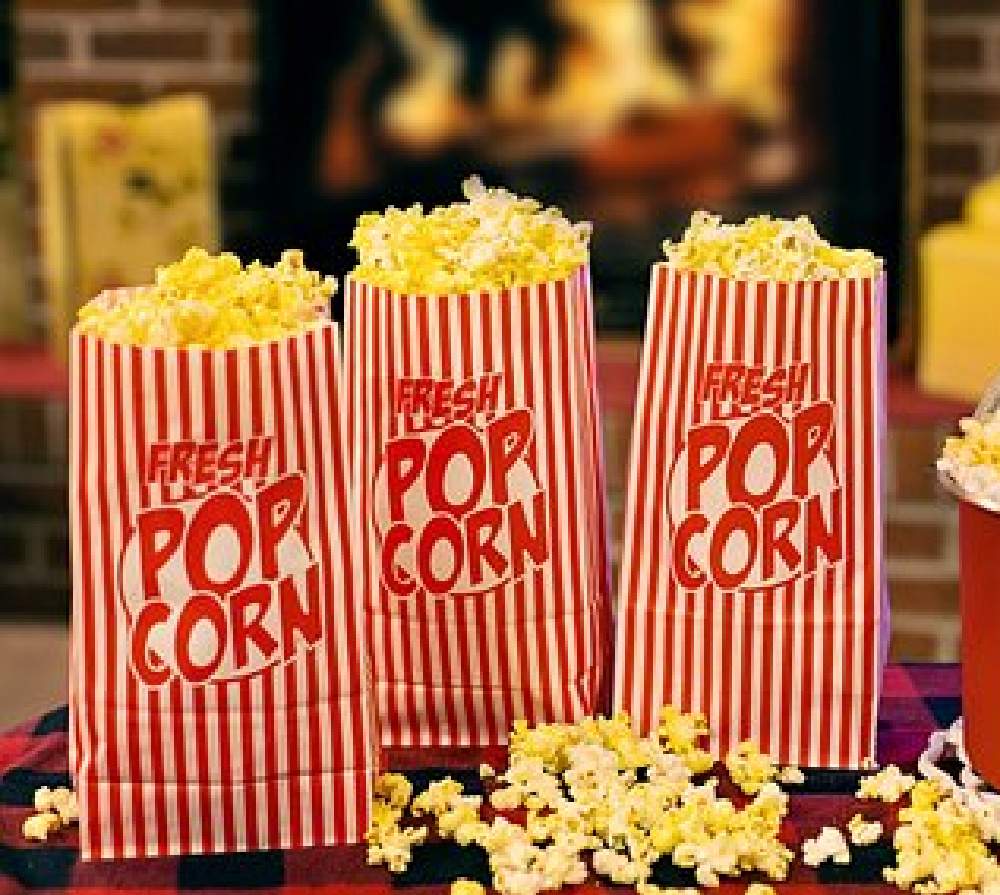 Solve Popcorn for Three jigsaw puzzle online with 224 pieces