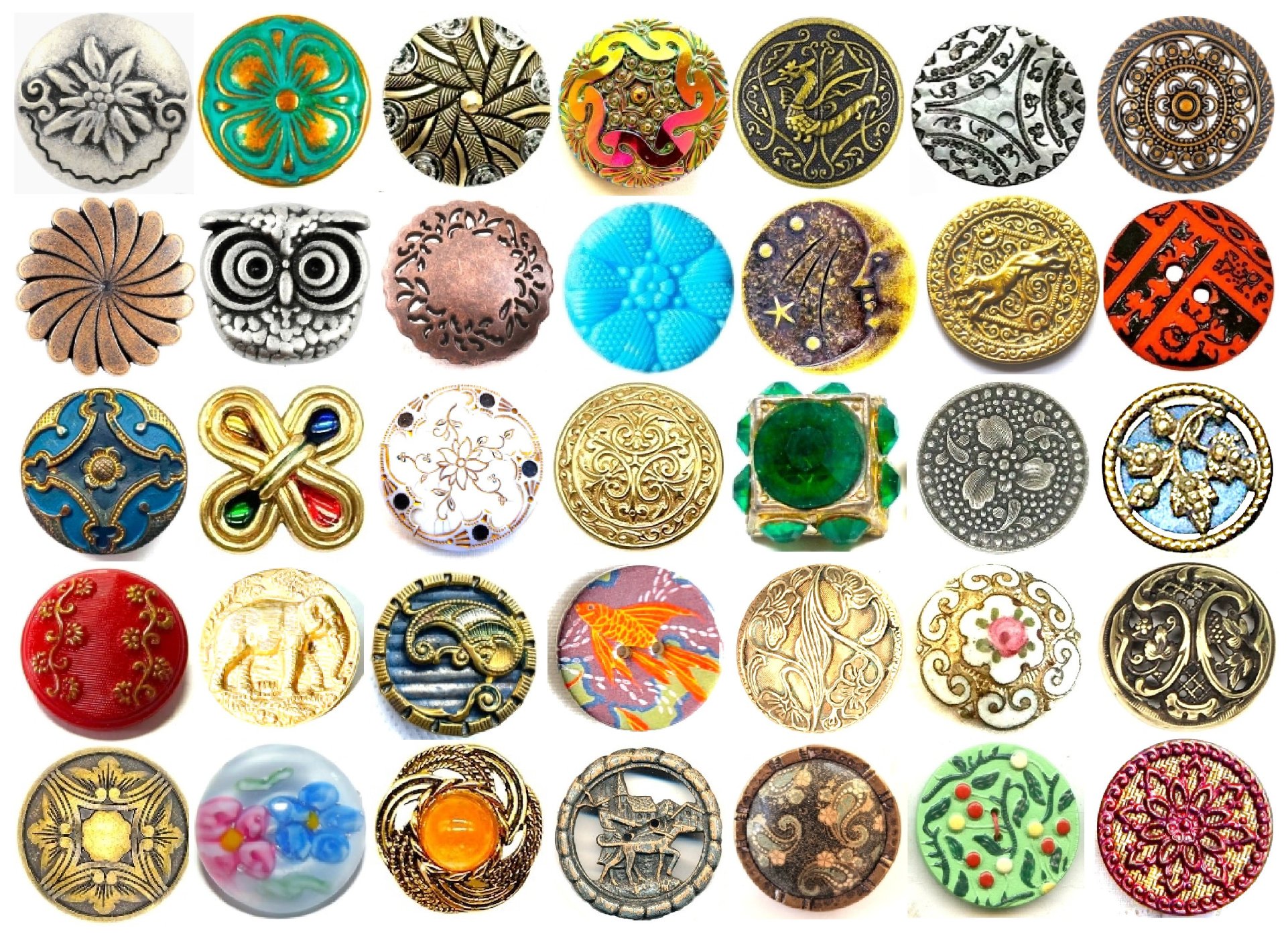 Solve VINTAGE BUTTONS jigsaw puzzle online with 70 pieces