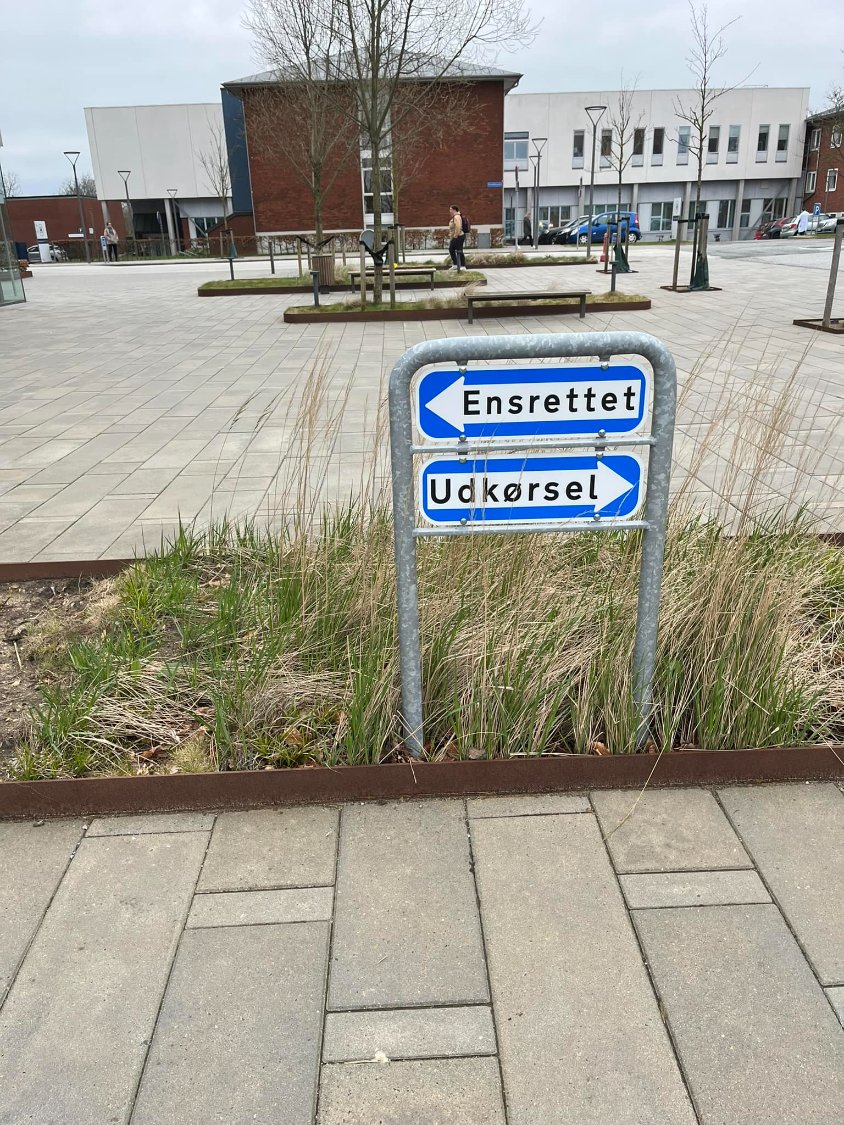 Solve I am backing to where I came from ) jigsaw puzzle online with