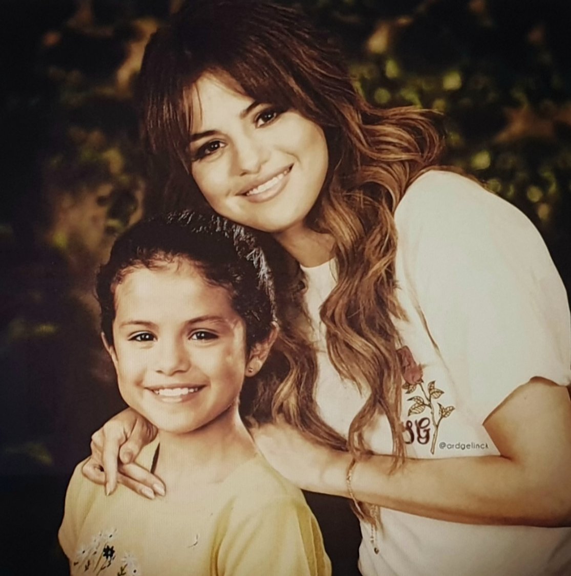 Solve SELENA GOMEZ, THEN AND NOW jigsaw puzzle online with 25 pieces