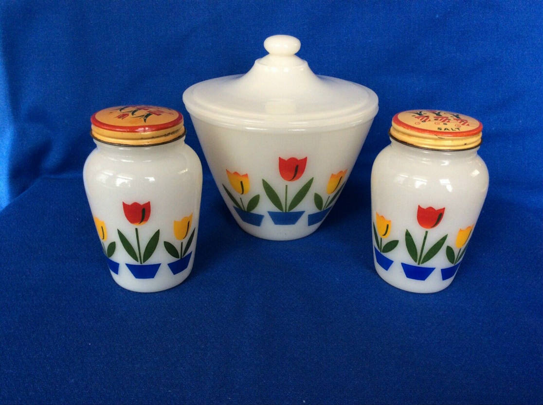Solve Fire King Tulip Range Set Grease Jar Bowl Salt & Pepper