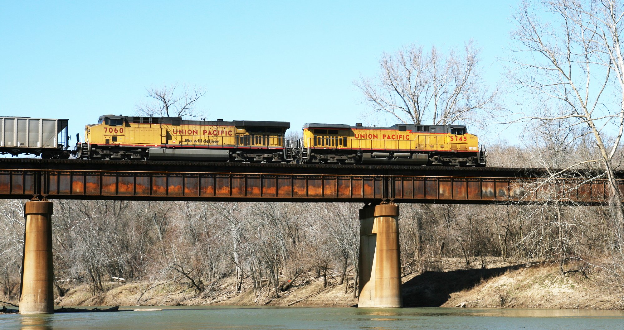 Solve The Union Pacific 5745 & 7060 Crossing Meramec River St Paul