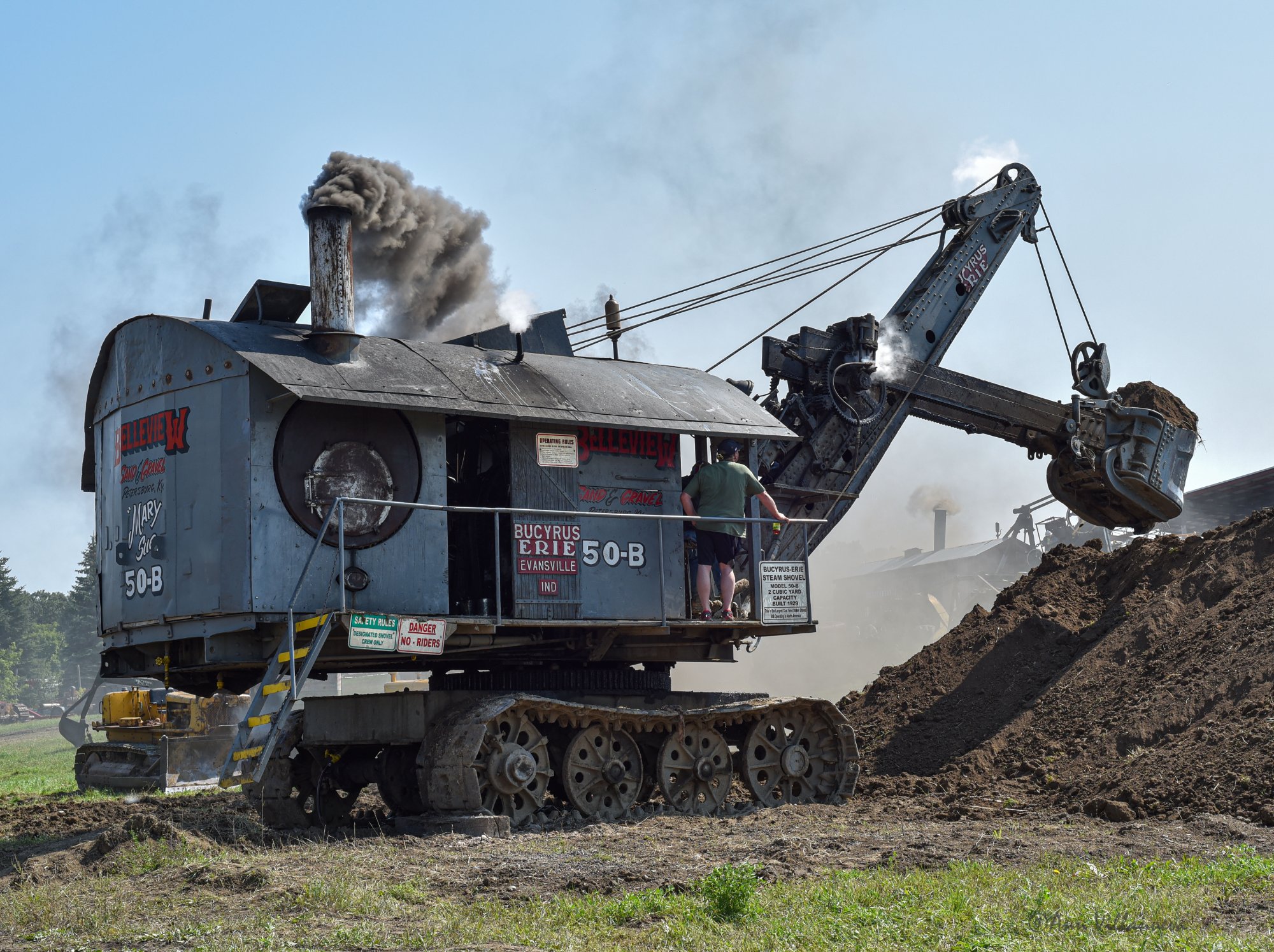 Jigsaw Puzzle | 192 pieces | 1929 Bucyrus-Erie Model 50-B