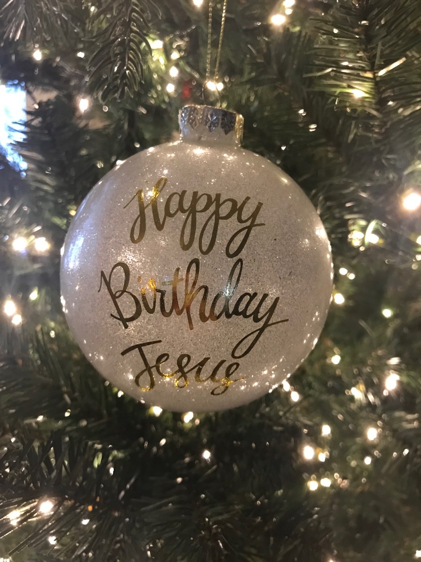 Solve Ornament jigsaw puzzle online with 63 pieces