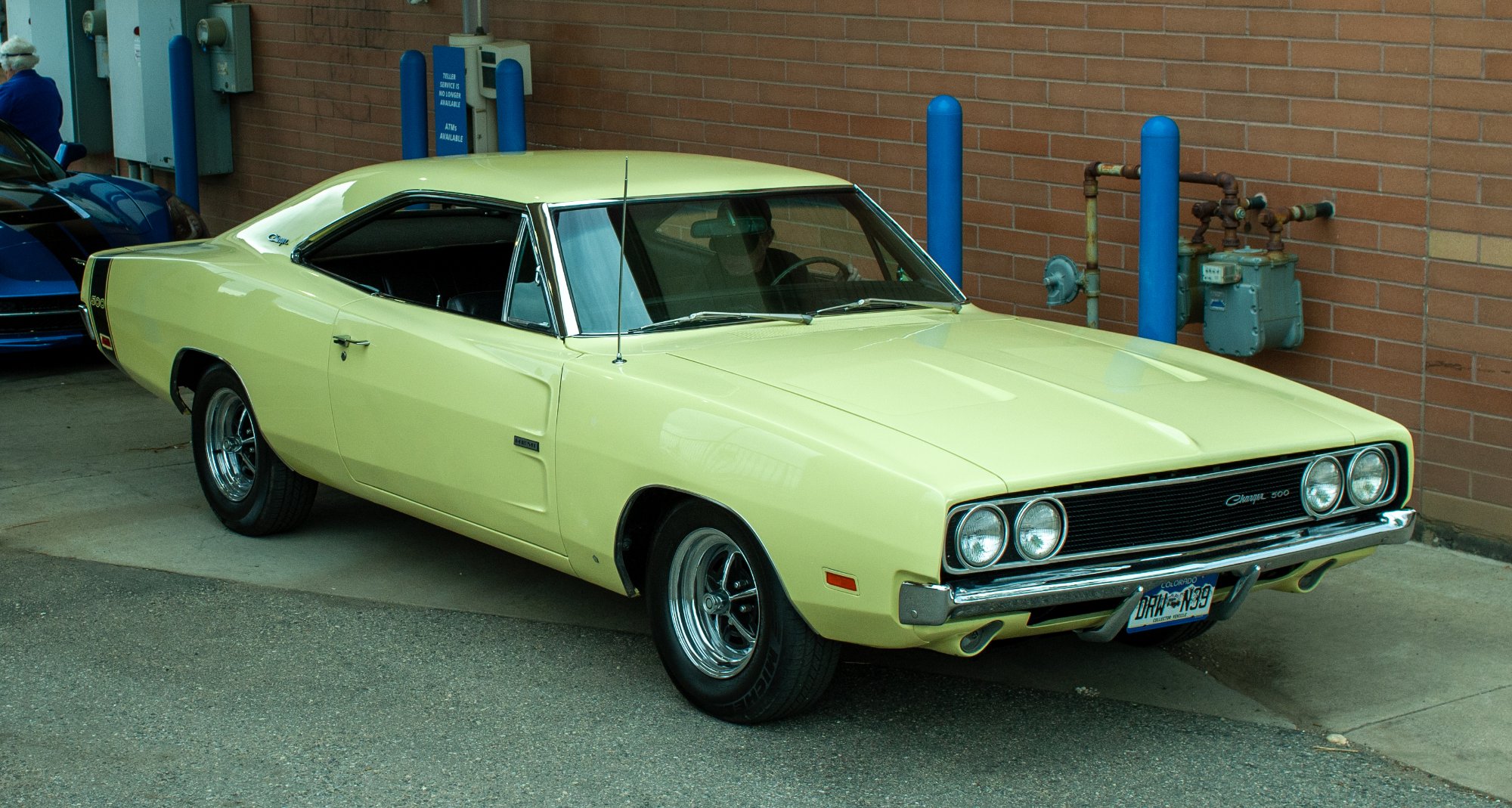Solve 1969 Dodge Charger 500 jigsaw puzzle online with 220 pieces Solve 1969 Dodge Charger 500 jigsaw puzzle online with 220 pieces