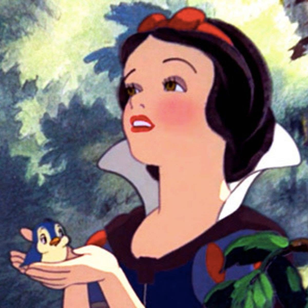 Solve Snow White jigsaw puzzle online with 440 pieces