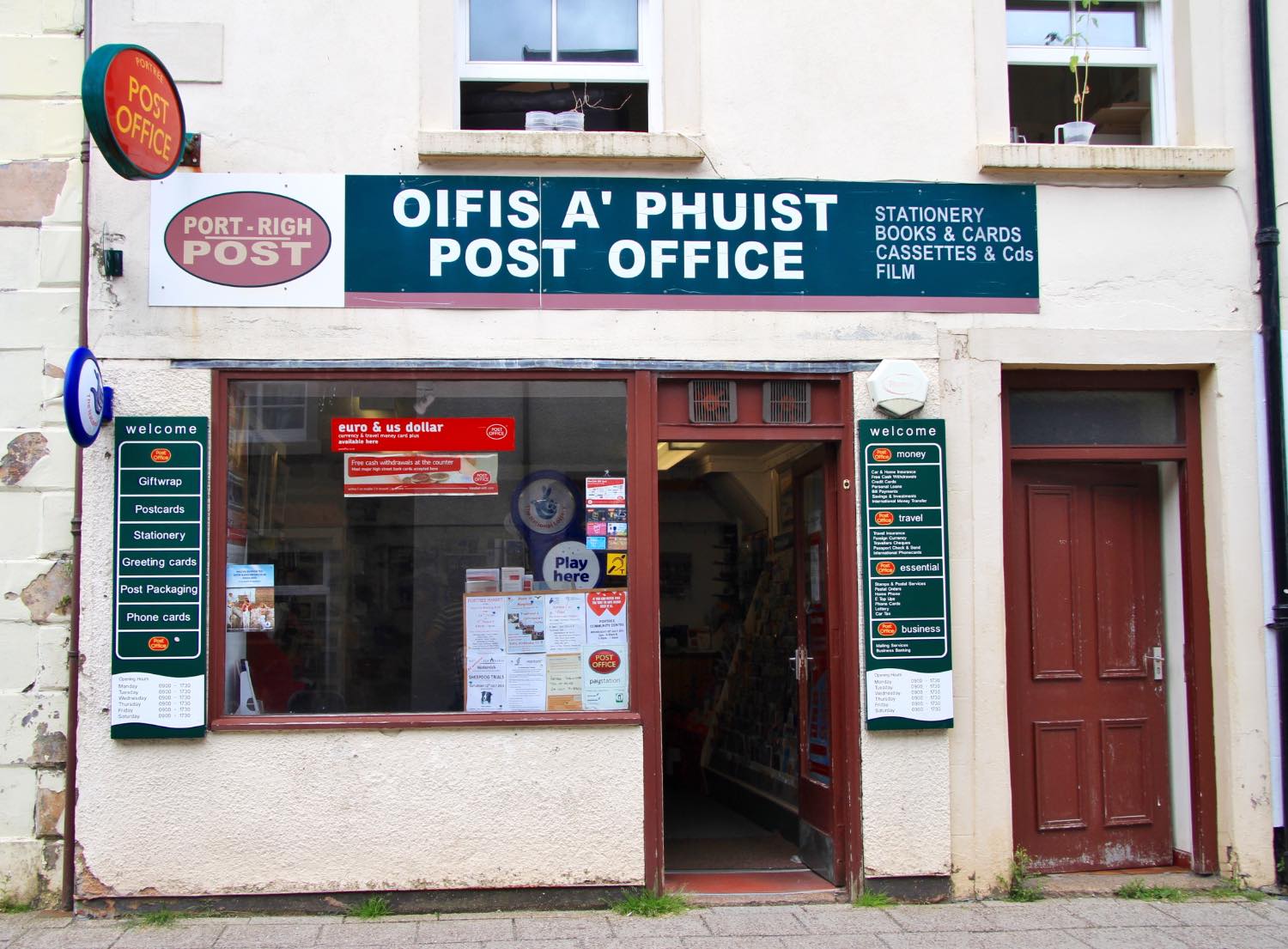 Solve Portree Post Office, Isle of Skye jigsaw puzzle online with 88 pieces