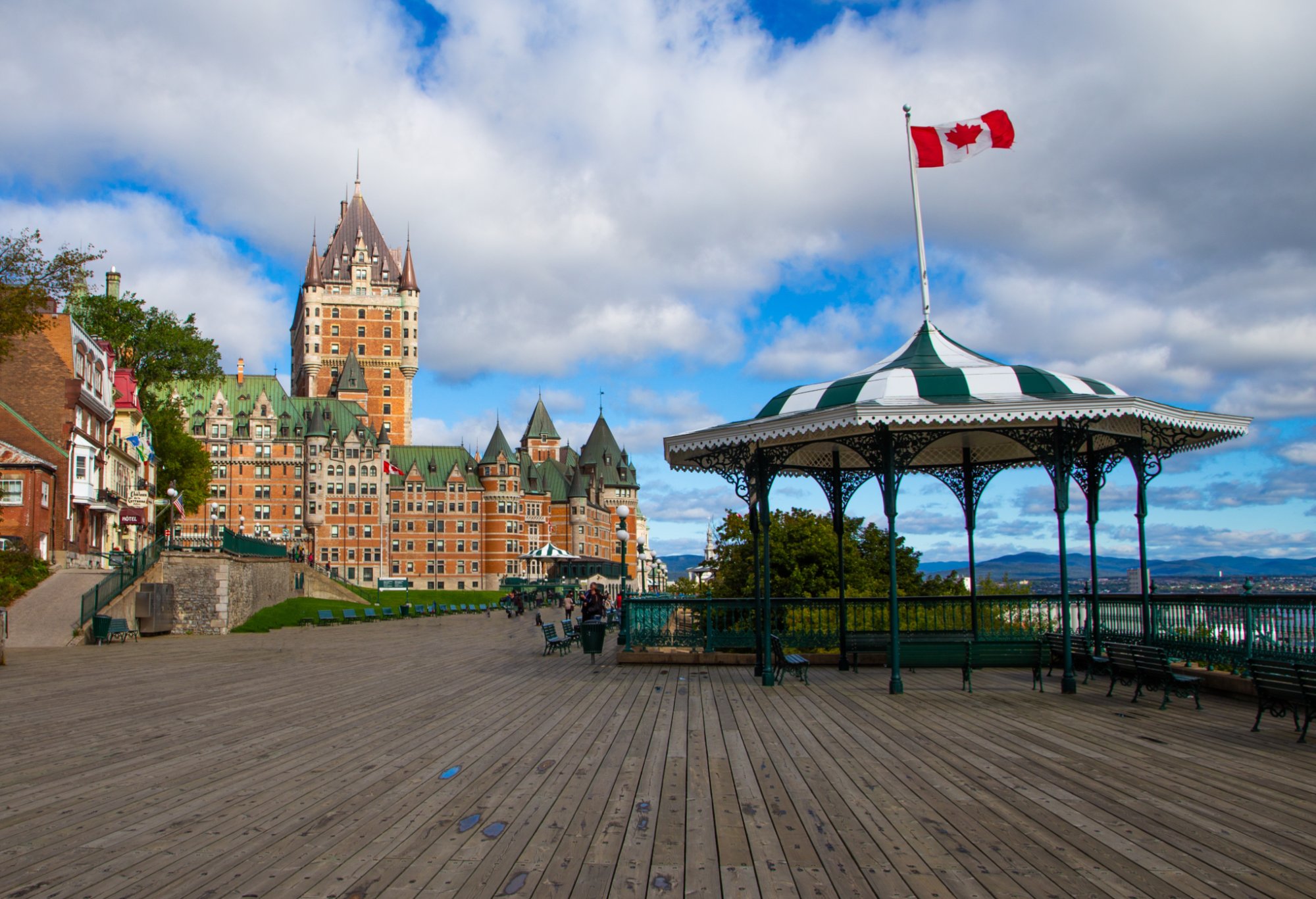 Solve The famous Château Frontenac Hotel in Québec City jigsaw puzzle