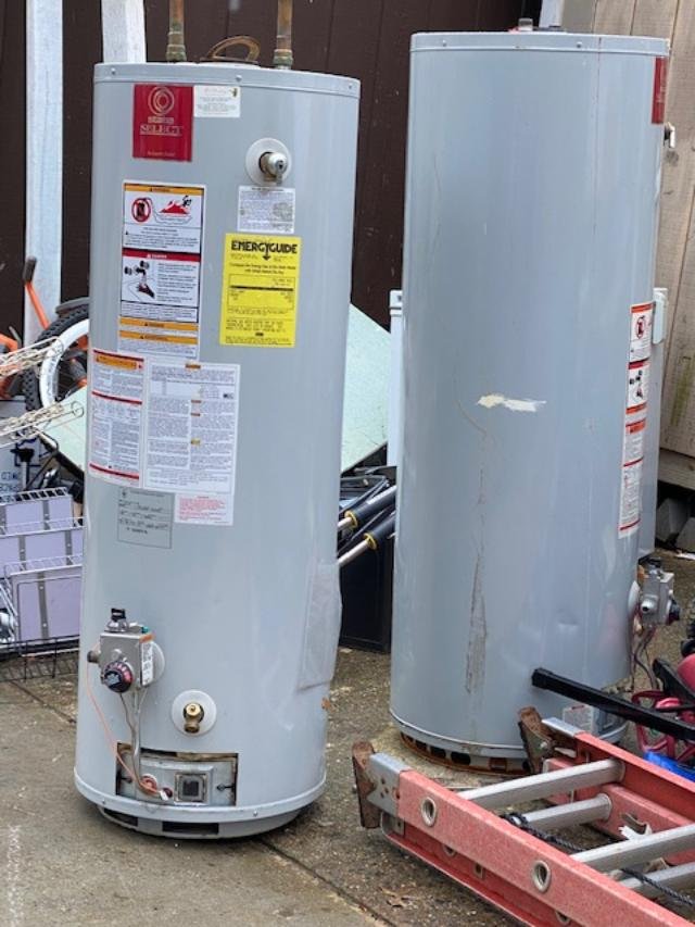 Solve Water heaters jigsaw puzzle online with 20 pieces