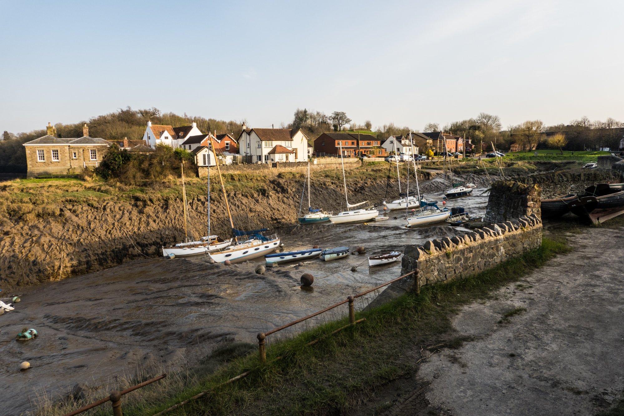 Solve Pill Creek, North Somerset jigsaw puzzle online with 150 pieces