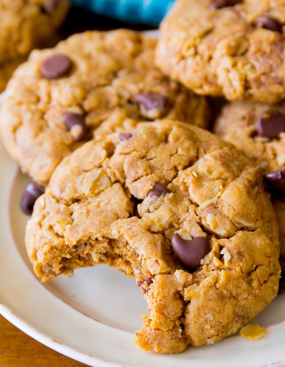Solve PeanutButterOatmealCookies jigsaw puzzle online with 80 pieces