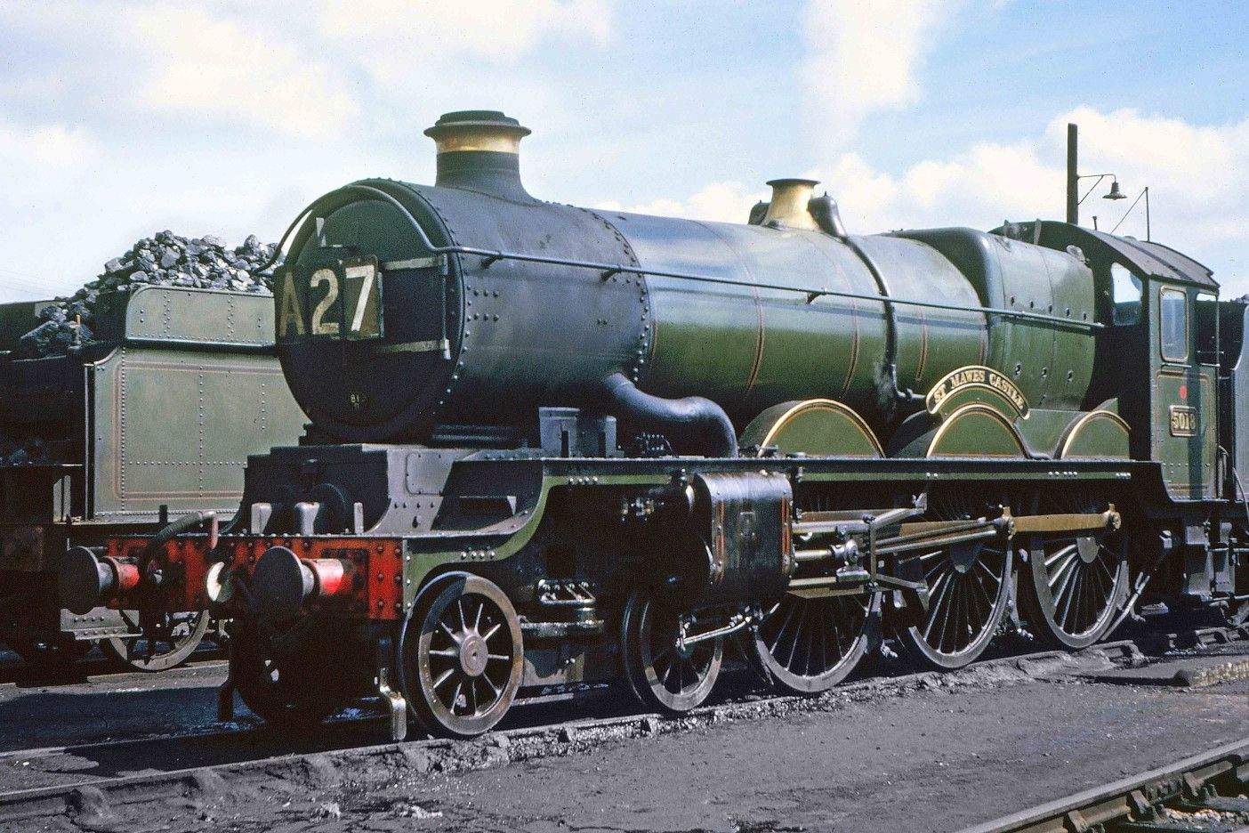 Solve GWR 4073 Class 4-6-0 5018 St Mawes Castle. jigsaw puzzle online ...