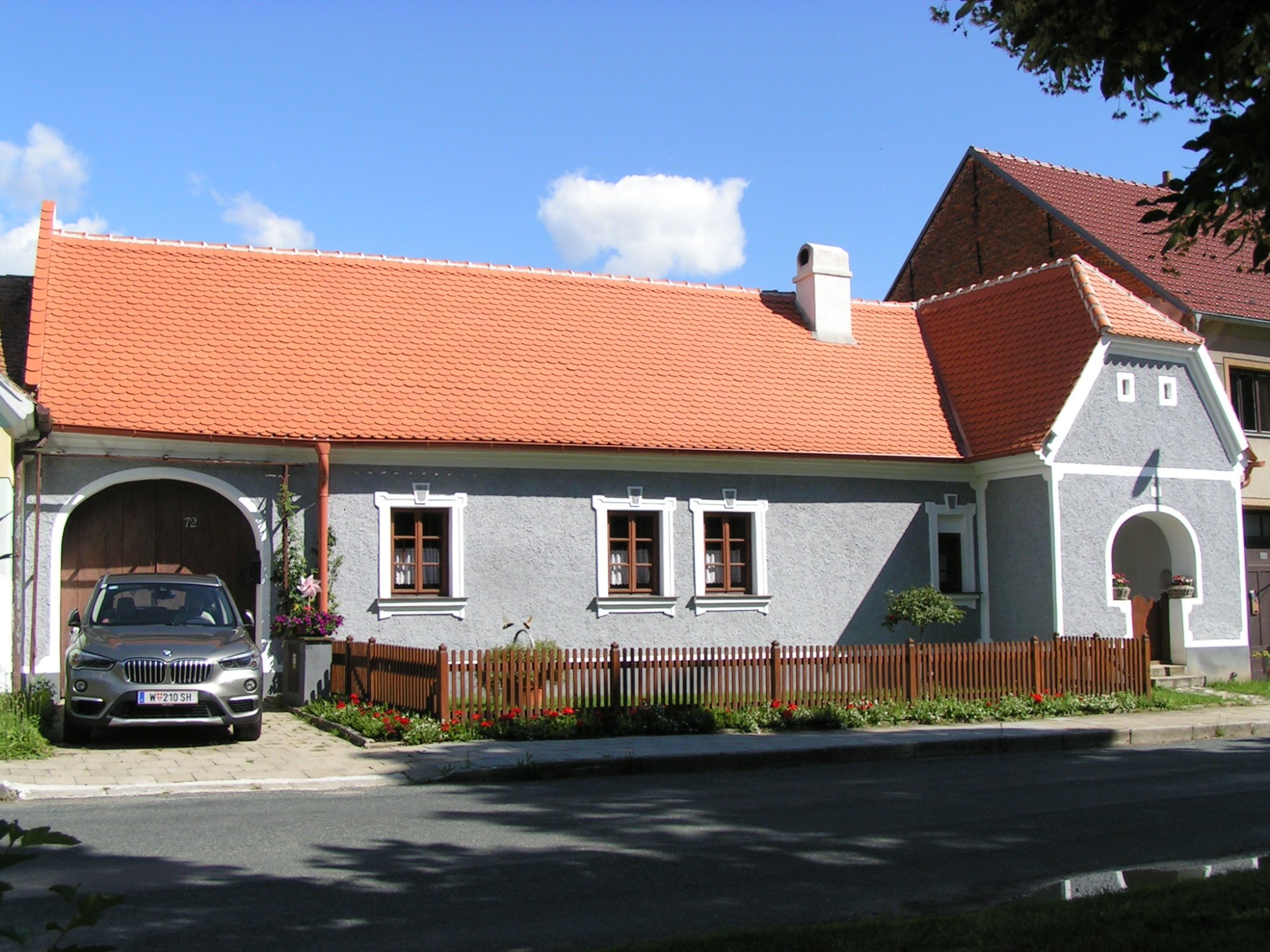 Solve Lysovice jigsaw puzzle online with 154 pieces