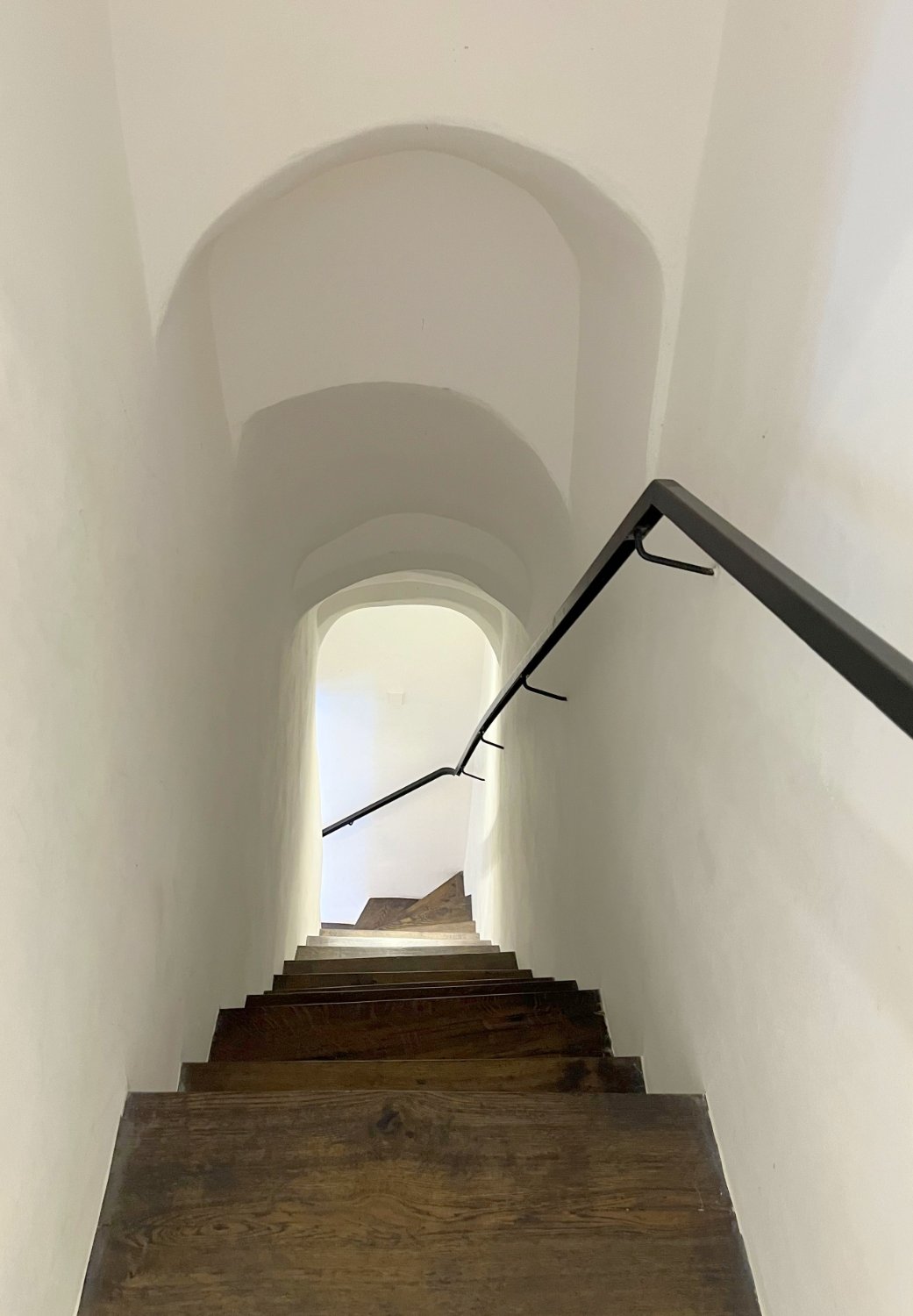 Solve Stairs jigsaw puzzle online with 88 pieces