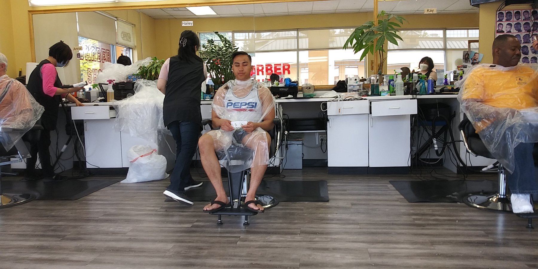 Solve Haircut time jigsaw puzzle online with 45 pieces