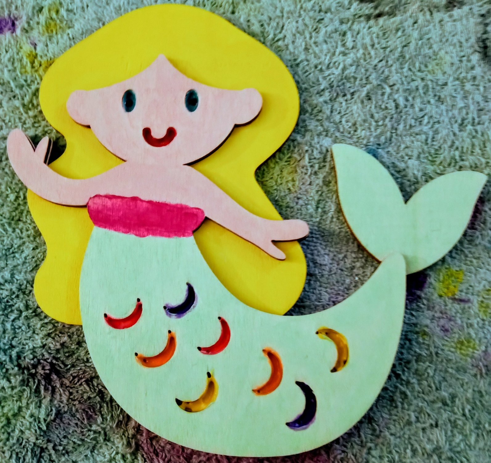 Solve Mermaid I Made For Lily jigsaw puzzle online with 132 pieces