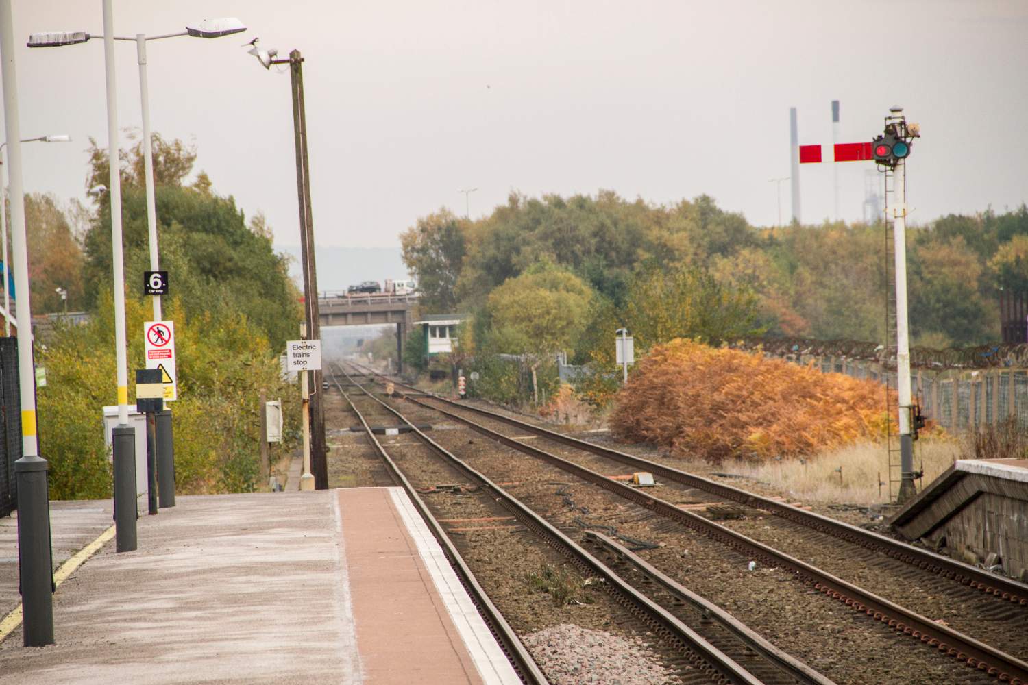 Solve merseyrail 27102015 ellesmere port station 05 jigsaw puzzle