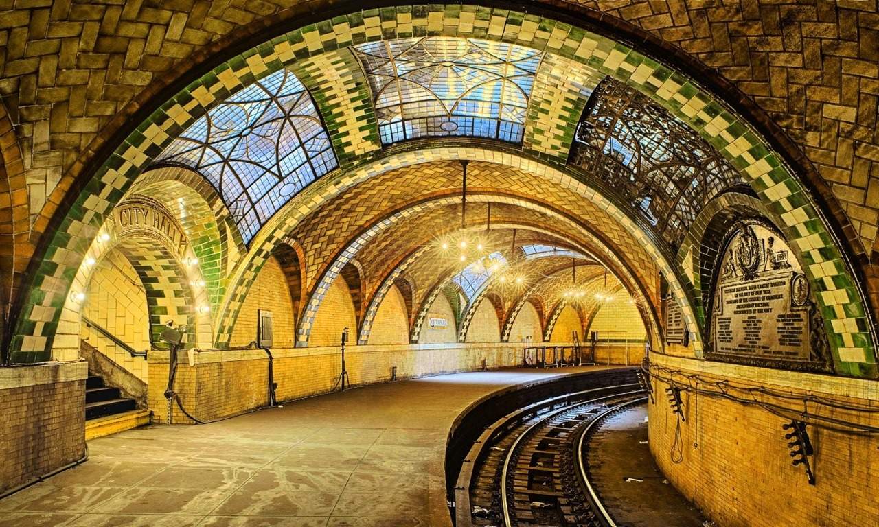 Solve Old New York City Hall subway station jigsaw puzzle online with ...